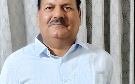 रेलवे पूर्व सदस्य ने सौंपा ज्ञापन