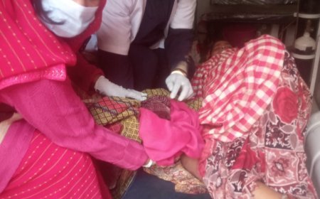 एंबुलेंस बनी प्रसव कक्ष राधिका ने रास्ते में दिया स्वस्थ बच्चे को जन्म