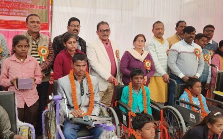 शिक्षा अभियान के तहत दिव्यांग छात्रों के लिए विशेष सहायता शिविर