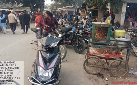 अतिक्रमण से हो रही राहगीरों को परेशानी 