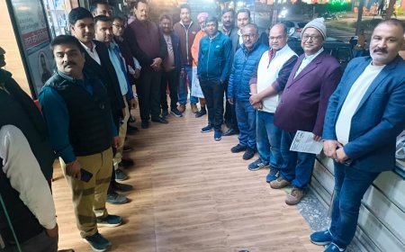 समय देकर नहीं  पहुँचे ज्ञापन लेने  तमकुही विधायक, पत्रकार व मरीज दोनों निराश