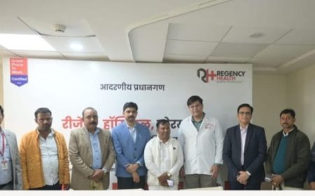 रीजेंसी हॉस्पिटल में 52 ग्राम प्रधानों का किया सम्मान