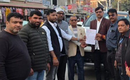 पत्रकारों ने सौंपा मुख्यमंत्री के नाम संबोधित ज्ञापन 