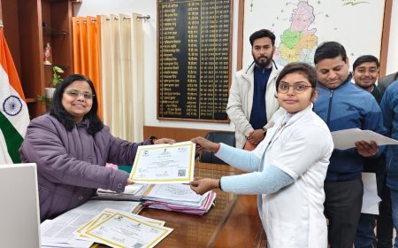 उ0प्र0 कौशल विकास मिशन के अंतर्गत प्रशिक्षार्थियों को वितरित किए गए प्रमाणपत्र