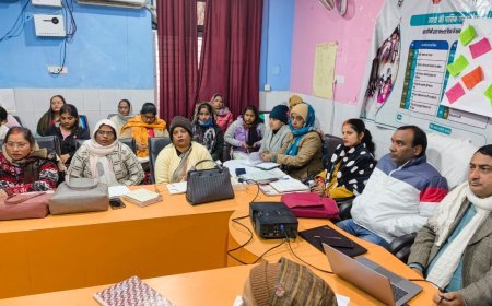 महाराजगंज: ऐनम की साप्ताहिक समीक्षा बैठक में टीकाकरण को लेकर दिए गए निर्देश