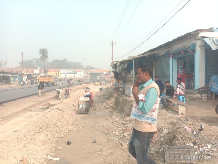 एन एच ए आई727b तमकुही राज टू वाराणसी 0 पॉइंट पर नाली निर्माण कार्य अधूरा छोड़कर जाने के फिराक में