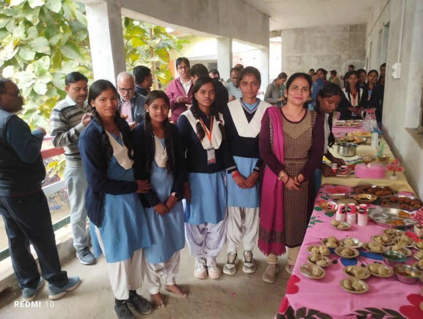 दो दिवसीय गृह विज्ञान परीक्षा: छात्राओं ने पकवानों के प्रदर्शनी से बटोरी सराहना