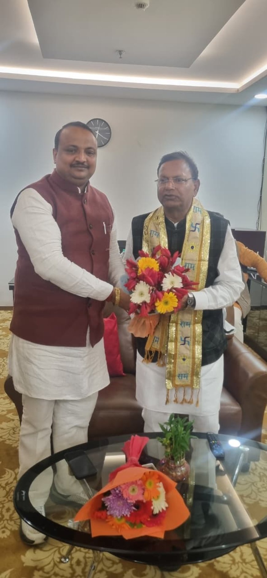 सांसद पंकज चौधरी को उत्तर प्रदेश भाजपा प्रदेश अध्यक्ष बनने पर शुभकामना संदेश-नगर पंचायत अध्यक्ष प्रतिनिधि गिरजेश जायसवाल