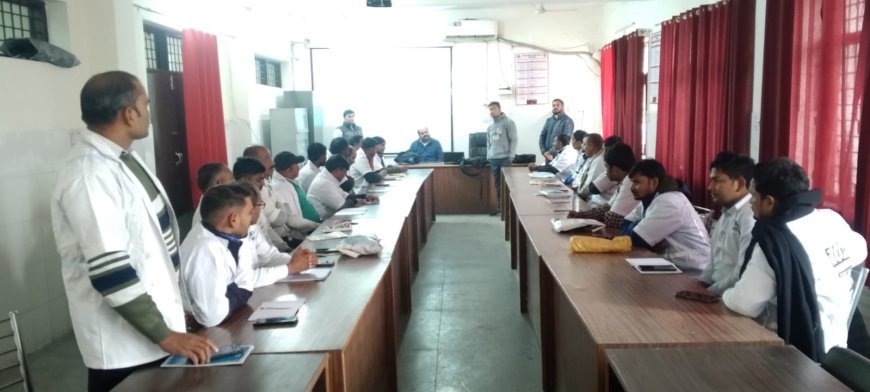 एम्बुलेंस पायलटों को मिला विशेष प्रशिक्षण, सुरक्षित ड्राइविंग और निःशुल्क सेवा पर दिया गया जोर