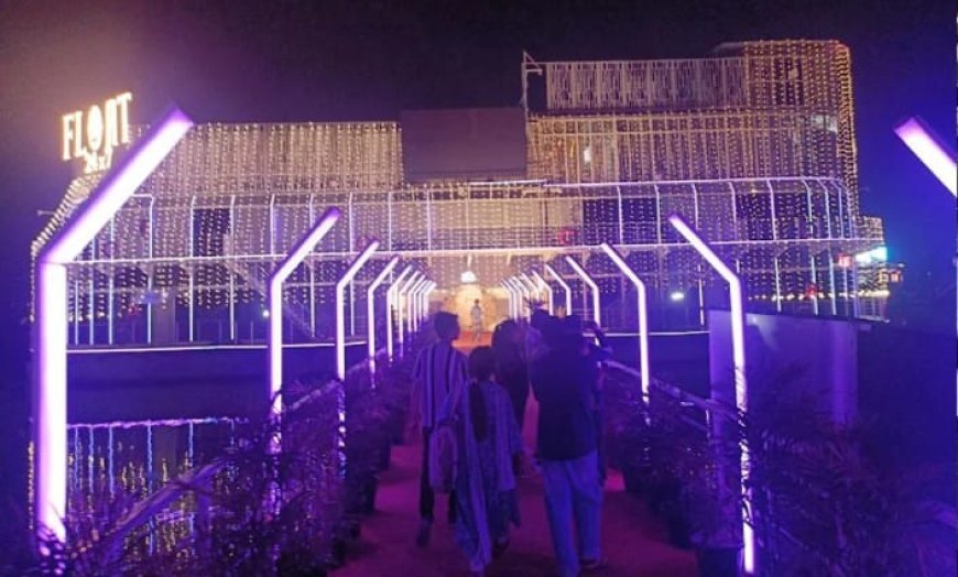 आदेश को  ताक पर रखते हुए संचालक  चला रहा फ्लोटिंग रेस्टोरेंट मे बार 