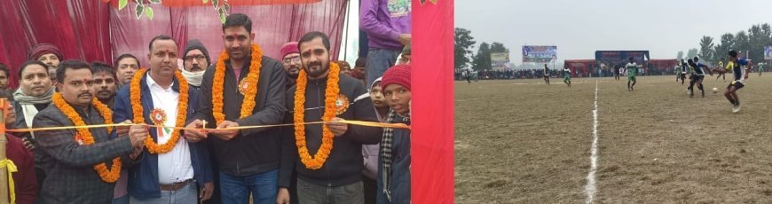 पथरदेवा में स्व. जवाहर प्रसाद मद्धेशिया स्मारक फुटबॉल महाकुंभ का शुभारंभ