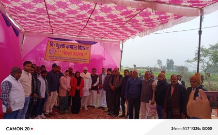 सिसवा ब्लॉक के ग्राम पंचायत पकडी चौबे में  पहल संस्था द्वारा गरीब लोगों में बाटा गया कंबल