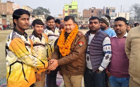 तमकुही राज में आयोजित प्रीमियर लीग क्रिकेट टूर्नामेंट