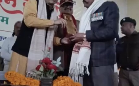 कुशीनगर में पूर्व सैनिकों का सम्मान समारोह आयोजित:सेना दिवस पर अंग वस्त्र व स्मृति चिन्ह देकर किया गया सम्मानित