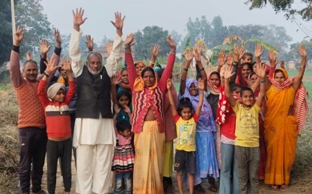 आक्रोशित ग्रामीणों ने किया धरना प्रदर्शन 