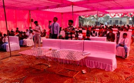 बीएम पब्लिक स्कूल में गणतंत्र दिवस समारोहः प्रबंधक कुमकुम देवी और प्रधानाचार्य प्रवीन कुमार ने किया ध्वजारोहण