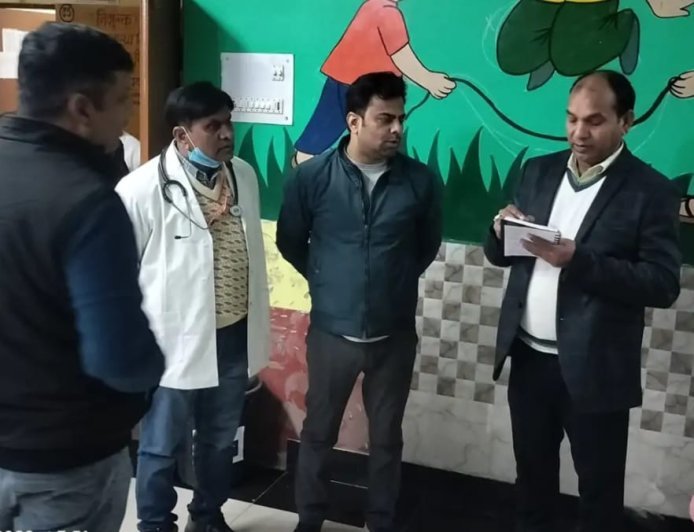 सामुदायिक स्वास्थ्य केंद्र का नीति आयोग विशेषज्ञ ने किया निरीक्षण 