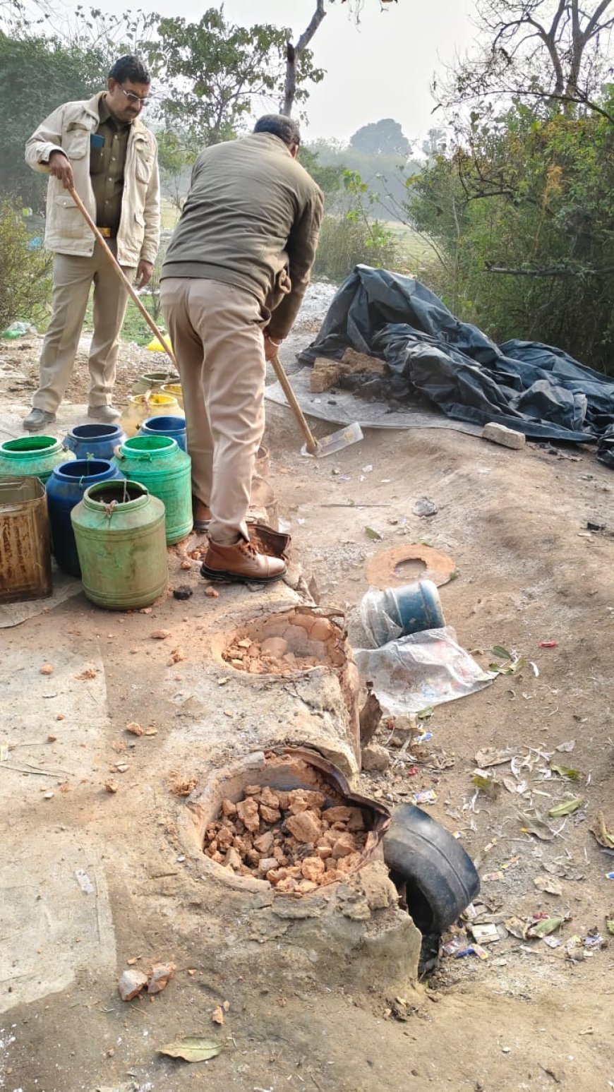 ड्रोन से निगरानी में आबकारी विभाग का बड़ा एक्शन, अवैध शराब के अड्डों पर कड़ा प्रहार