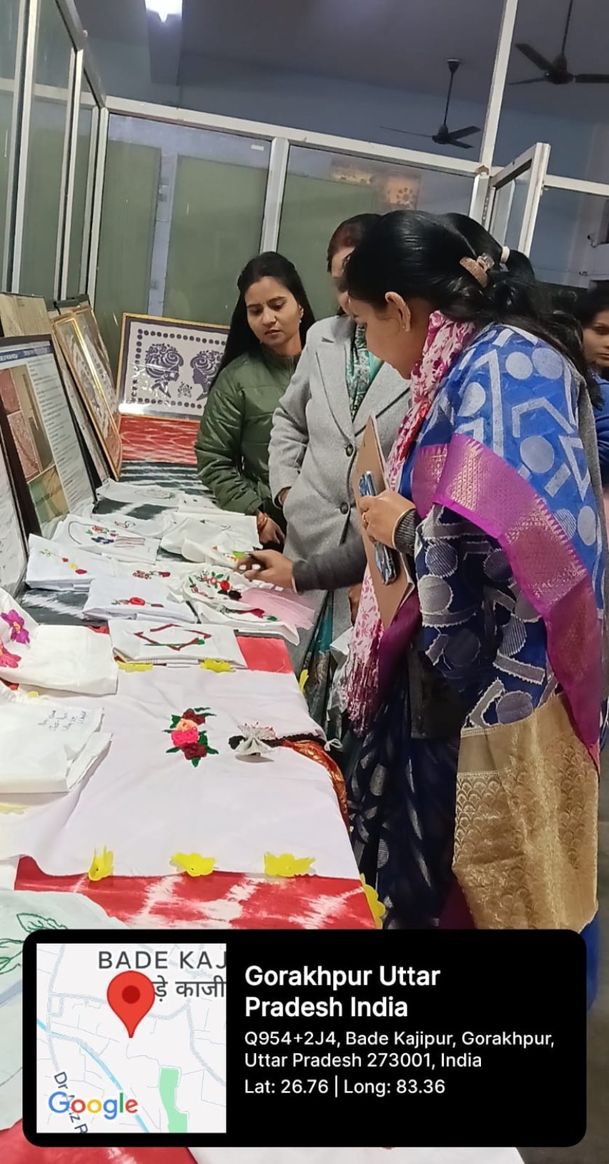 योगासन, कढ़ाई और निबंध प्रतियोगिताओं में रचनात्मक प्रस्तुति