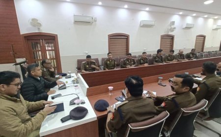 नए नियुक्त SSP डॉ. कौस्तुभ की पहली मैराथन मीटिंग  --ज़ीरो टॉलरेंस, शिकायतों के तुरंत समाधान और मज़बूत पेट्रोलिंग के निर्देश