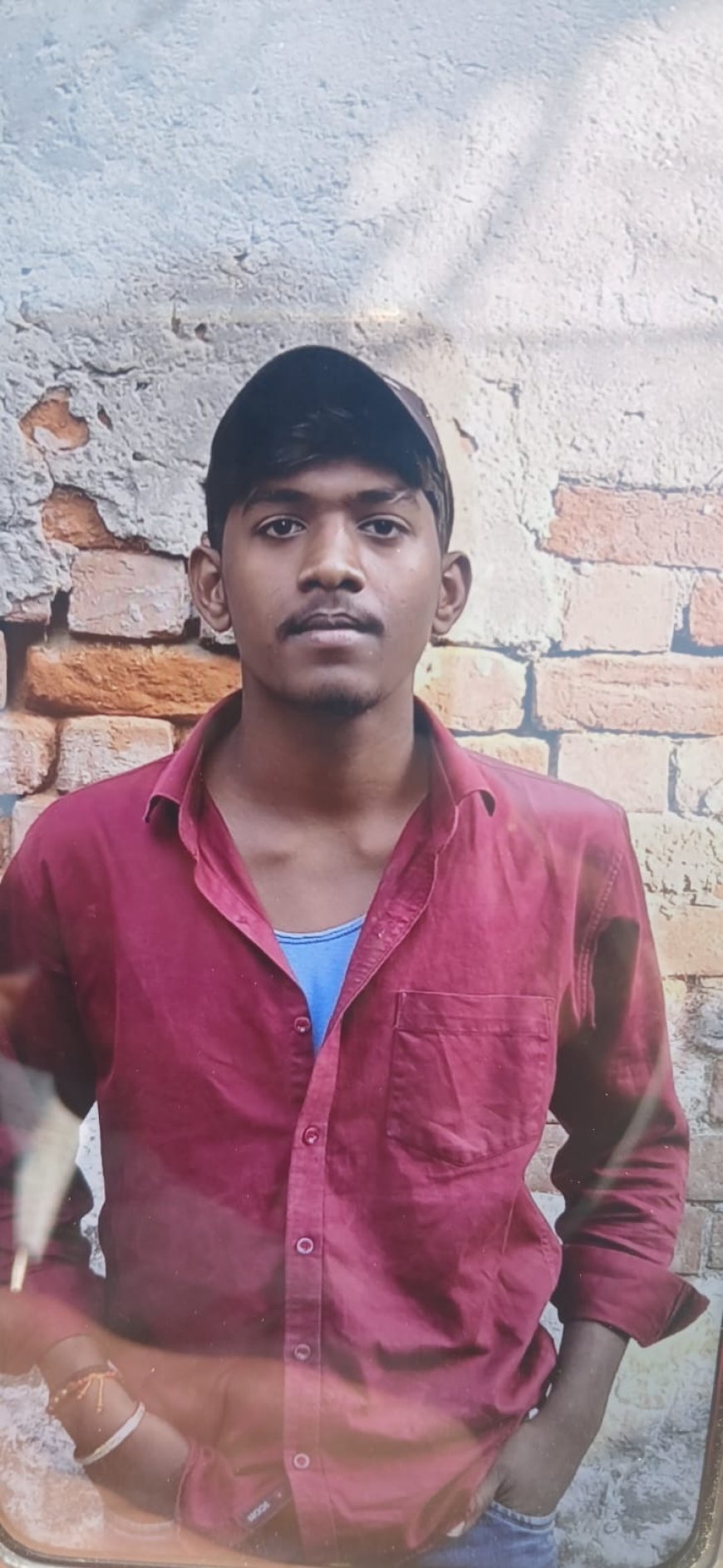 युवक की बेरहमी से चाकू मार कर की गई हत्या पुलिस जांच में जुटी