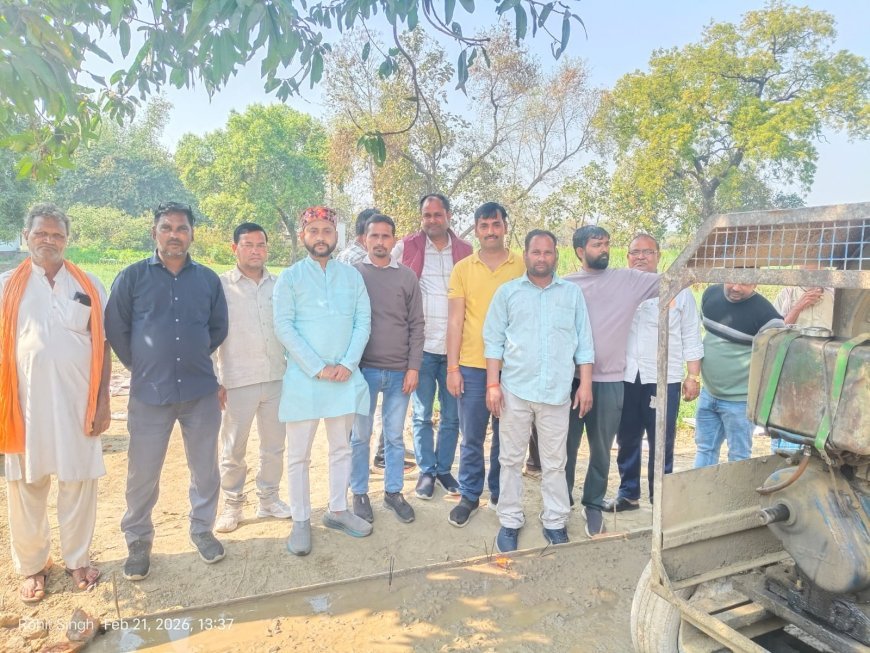 वार्ड नंबर 7 में मंदीर परिसर तक जाने वाली सीसी रोड का शिलान्यास