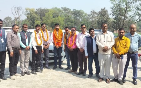 हिंदी पत्रकार एसोसिएशन कुशीनगर की हुई मासिक बैठक और सम्पन्न हुआ होली मिलन समारोह ************