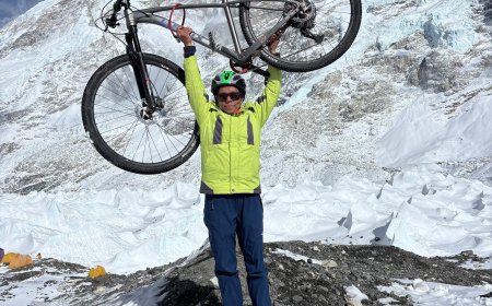 दिव्या सिंह बनीं माउंट एवरेस्ट बेस कैंप पर साइकिल से पहुंचने वाली भारत की पहली महिला।