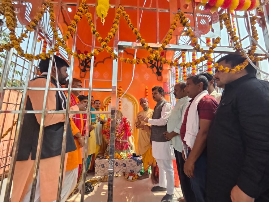 देवघाट में महाकालेस्वरी देवी दुर्गा प्रतिमा की स्थापना संपन्न