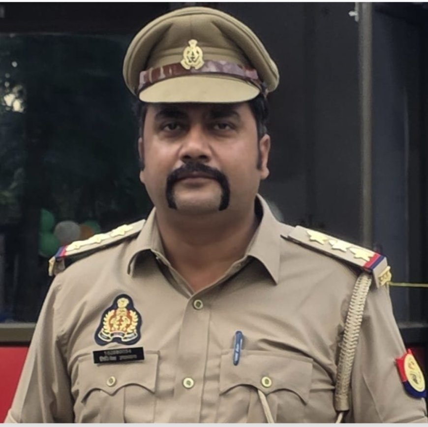 तमकुहीराज थाना के नवागत प्रभारी निरीक्षक गिरिजेश उपाध्याय ने संभाला कार्यभार