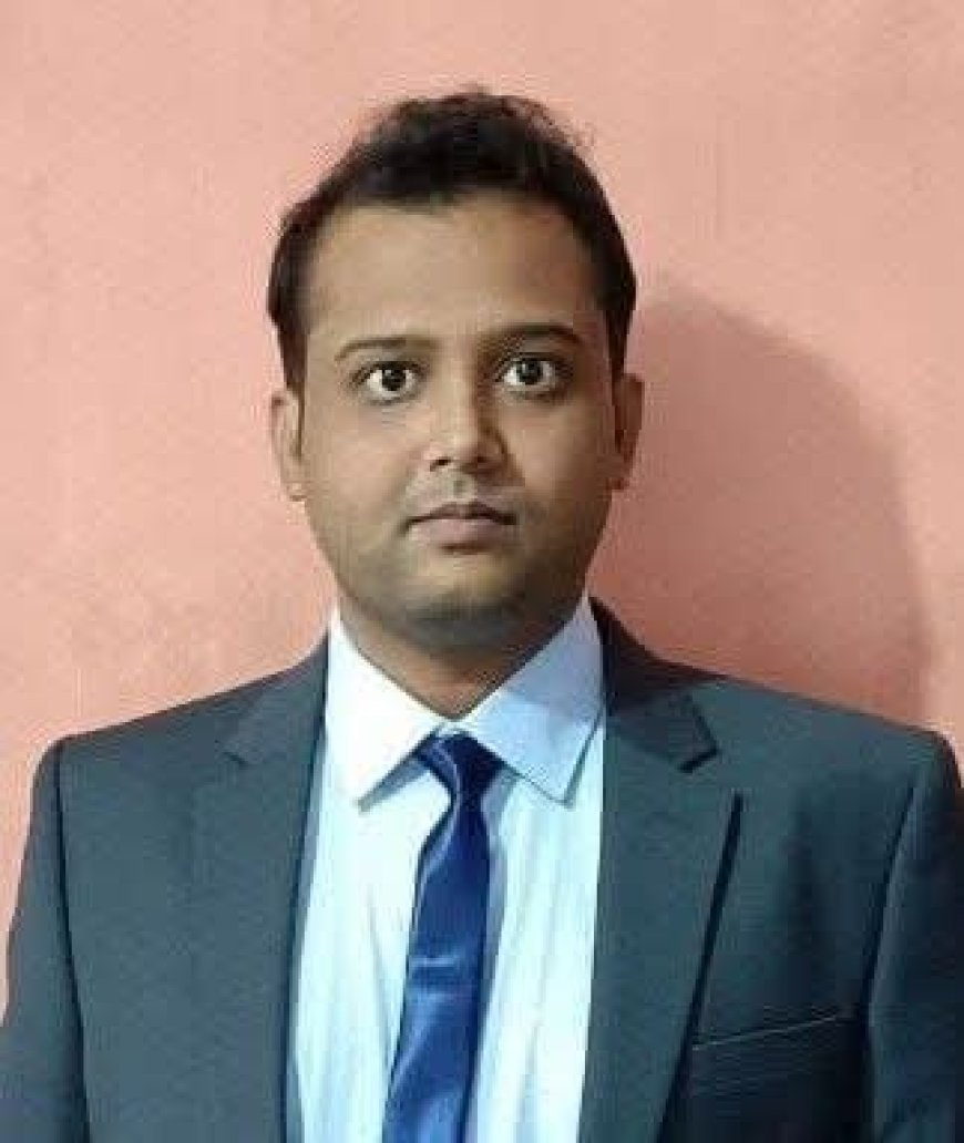 पत्रकार रविंद्र तिवारी के पुत्र विनय बने असिस्टेंट कमिश्नर, कुशीनगर जिले का बढ़ाया मान