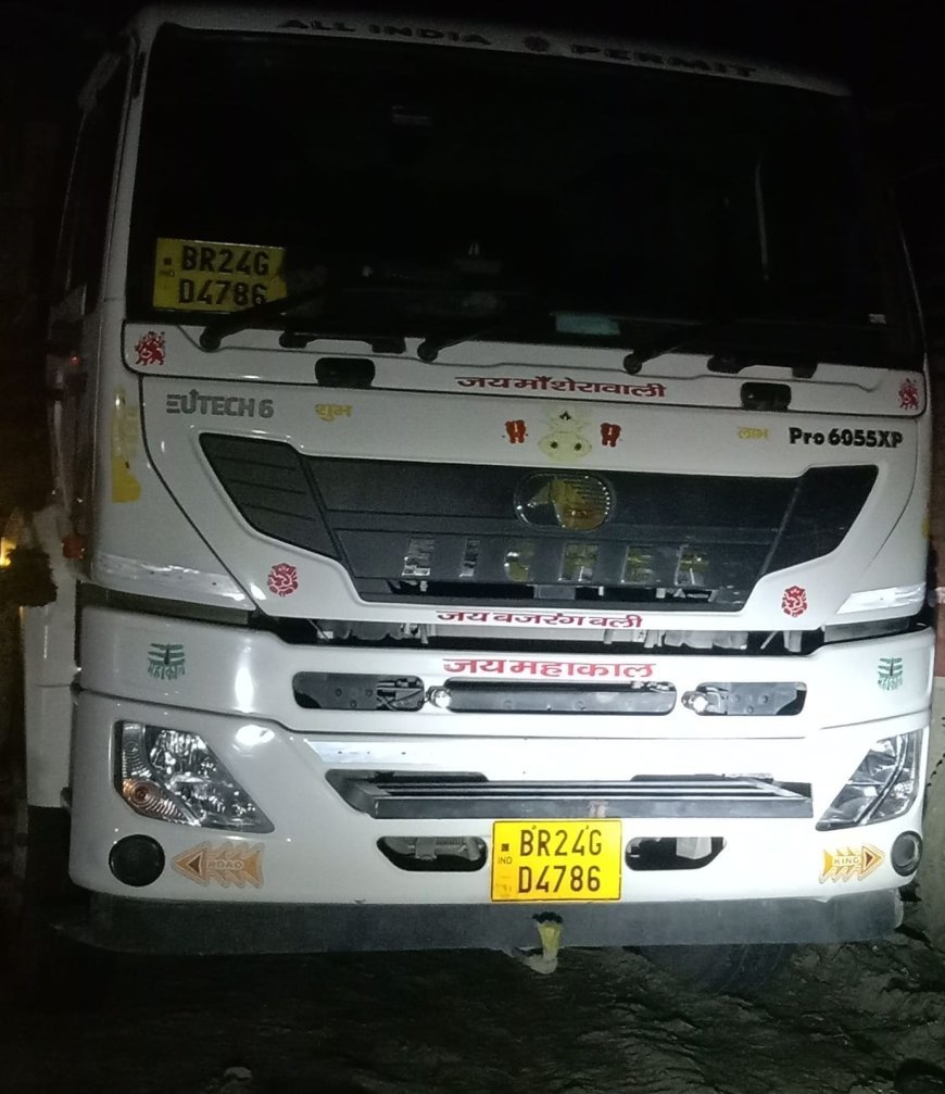 गीडा क्षेत्र में ट्रेलर की ठोकर से बाइक सवार युवक की मौत, दो घायल 
