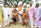 शहीदों की स्मृति में सजा मेला, दंगल में पहलवानों ने दिखाया दमखम
