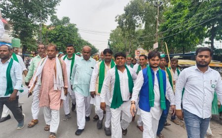 हैदरगढ़ रेलवे स्टेशन पर ट्रेनों के ठहराव की मांग को लेकर हंगामा