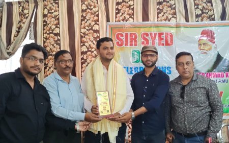 एम. ए. एकेडमी,में सर सैय्यद डे मनाया गया