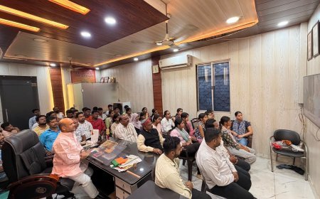 प्रधानमंत्री नरेंद्र मोदी के मन की बात के 139 वां एपिसोड न०पा०प० पडरौना में लाइव प्रसारण