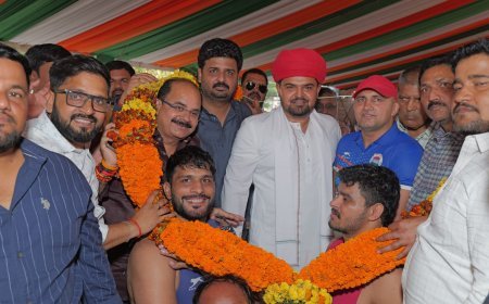 मुरारी इंटर कॉलेज में सीनियर स्टेट कुश्ती का रोमांच, बागपत-  मेरठ के पहलवानों ने जीते स्वर्ण