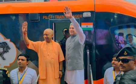 वाराणसी को मिली रेल कनेक्टिविटी की नई सौगात, तीन ट्रेनों को मुख्यमंत्री योगी ने दिखाई हरी झंडी
