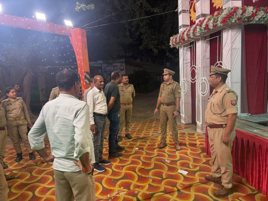 नवरात्रि की छठी रात सड़कों पर उतरी खाकी, बाइक पेट्रोलिंग से दिखी पुलिस की हनक