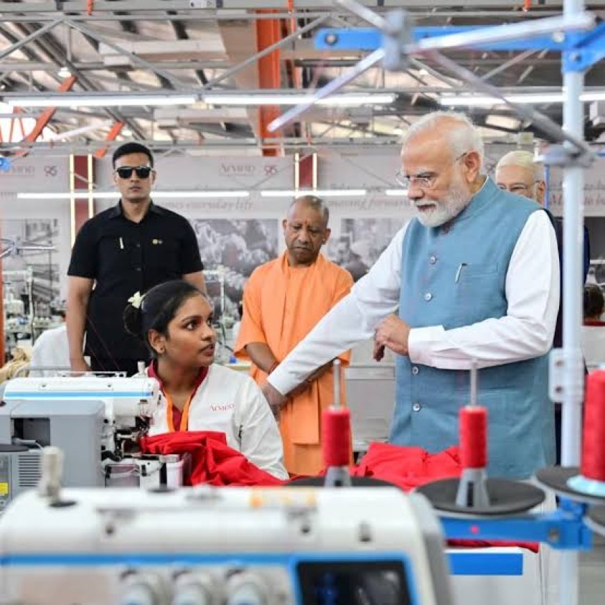 प्रधानमंत्री नरेंद्र मोदी ने वाराणसी में अरविंद लिमिटेड की गारमेंट मैन्युफैक्चरिंग यूनिट का किया उद्घाटन